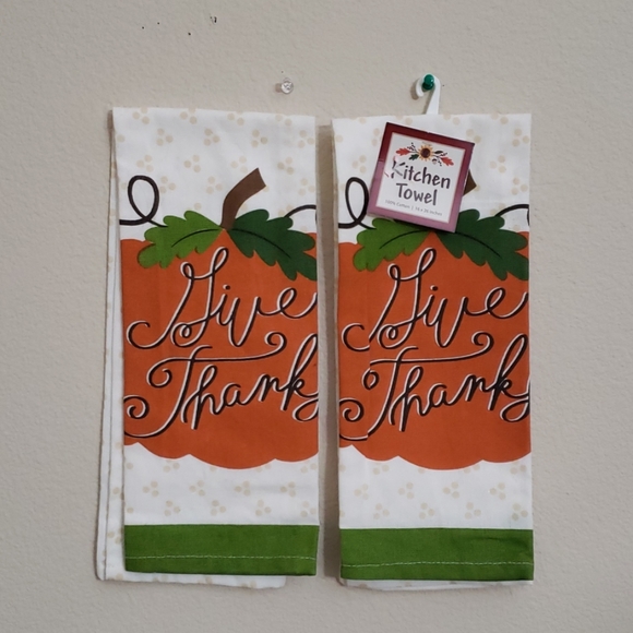 Thanksgiving kitchen towels - Picture 2 of 2